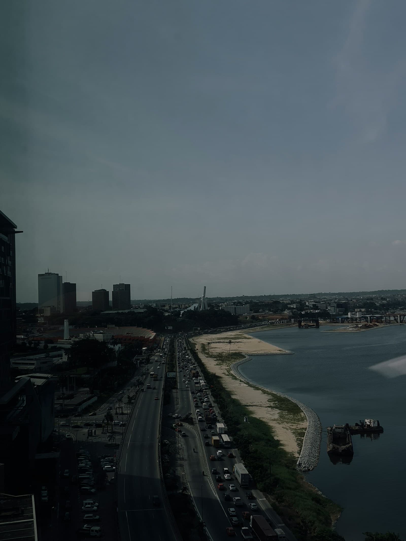 Vue du Plateau et de la lagune Ébrié, Abidjan